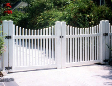 Open Picket Concave Fence   - Abel Fence Company of New Hampshire